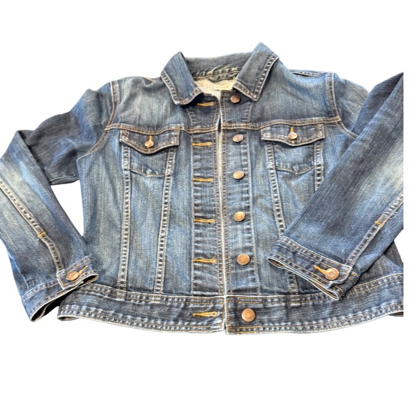 GAP Jackets & Blazers - Gap 1969 Womens Medium Wash Denim Trucker Jacket Size M Blue Stretch Jean Jacket